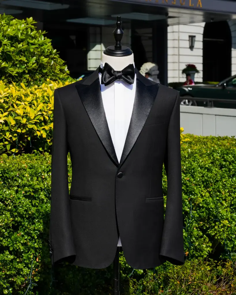 Black Wool Peak Lapel Classic Tuxedo